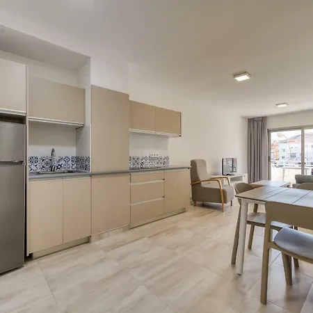 Apartment 2 Min Walk To - Private Terrace - Some With Sea Views