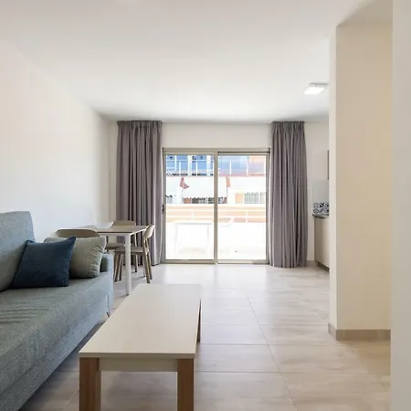 2 Min Walk To - Private Terrace - Some With Sea Views La Playa de Arguineguin